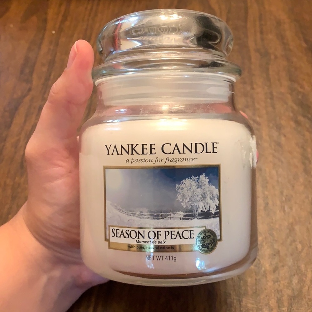 Yankee Candle “Season of Peace”